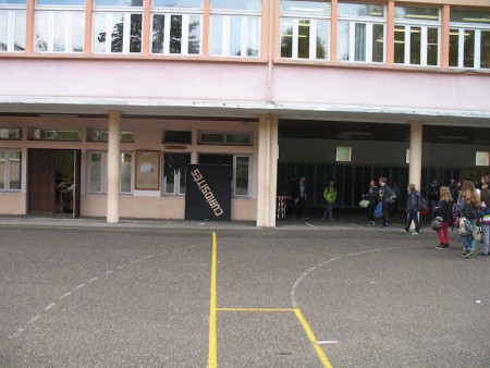 16 Octobre 2013 - Ouverture de l'atelier - Les premiers curieux sont là © Jérôme TISSOT